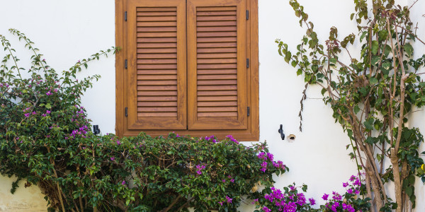 Puertas y Ventanas Aislantes de Aluminio / PVC en Hospitalet de Llobregat · Contraventanas y Persianas a Medida